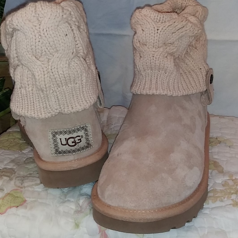 UGG. Sweater Boots!!  2 boots in 1 :)